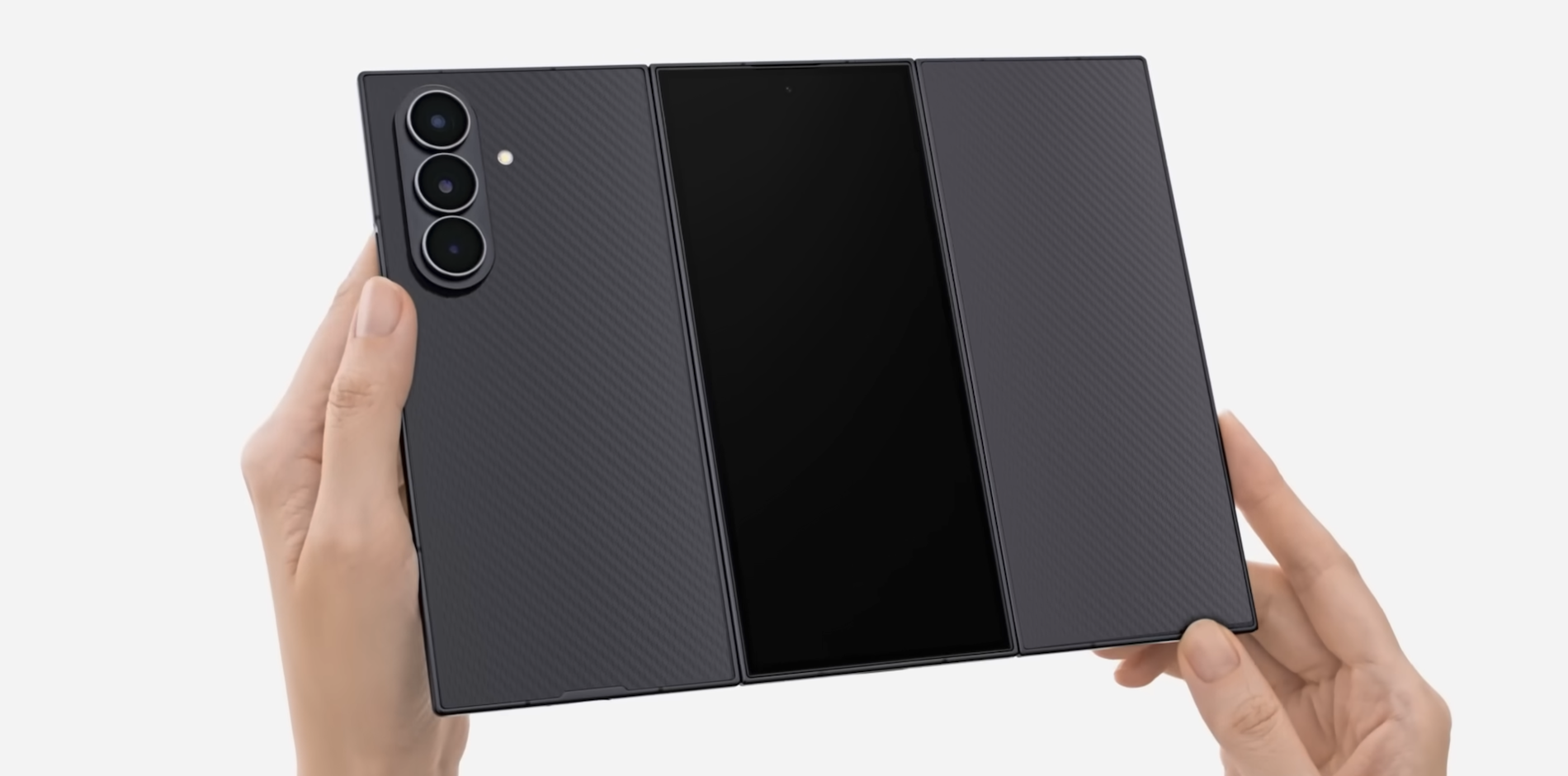 تحقيق شامل في فتح الصندوق الرسمي لجالاكسي من ثلاثةFold واستعراض كل تفاصيل هذا الهاتف الذكي الفريد