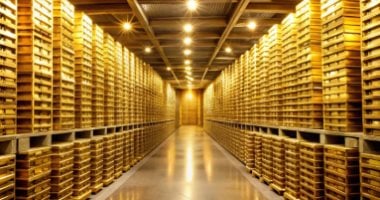 سعر الذهب اليوم الخميس الرابع من ديسمبر ألفين وخمسة وعشرين هل وصل سعر الجرام من عيار واحد وعشرين إلى رقم قياسي حسب توقعات الصالح 13