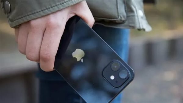 إلغاء الإعفاء الاستثنائي للهواتف يثير استياء النواب ويؤدي إلى طرح الحكومة للمساءلة العاجلة