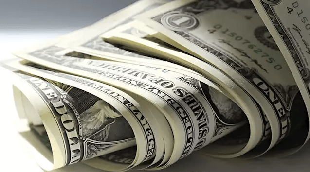 الدولار يرتفع بقيمة عشرة قروش مسجلاً متوسط سعر البيع 4744 جنيه بنهاية تعاملات اليوم في السوق المصري