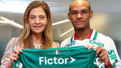 برشلونة يسعى للتعاقد مع موهبة برازيلية واختبار شرط جزائي ضخم في صفقة مثيرة