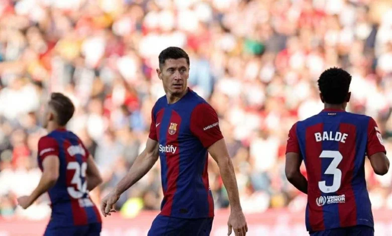 برشلونة يضع شروطه النهائية لتجديد عقد ليفاندوفسكي ويؤكد استعداده للمشاركة في موسم جديد ناجح