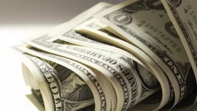 تحرك الدولار أمام الجنيه المصري صوب مستويات جديدة تزيد على 48 جنيها