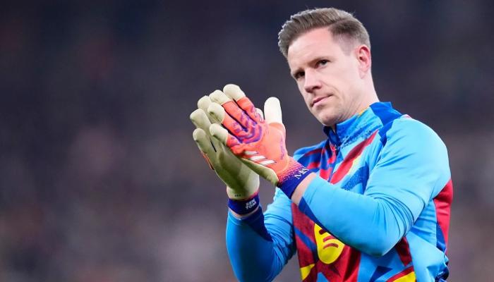 تير شتيغن يودع نادي برشلونة بعد قرار الرحيل الصعب وسط موجة الحزن والأسف بين جماهير الفريق