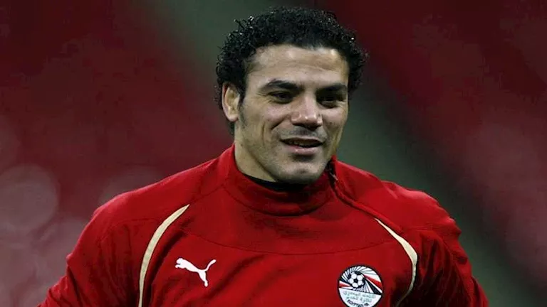 عمرو زكي يفجر مفاجأة مدوية حول أداء محمد صلاح في كأس الأمم الأفريقية وتوقعاته للمستقبل