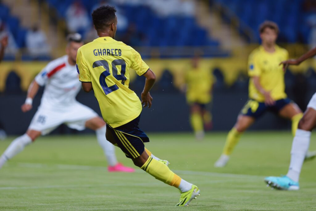 الاتحاد يجمّد صفقة غريب ويُغلق باب التفاوض مع النصر بشكل مفاجئ