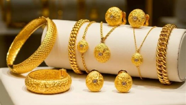الذهب يتراجع مجددًا.. انخفاض عيار 21 بمقدار 85 جنيه وعيار 24 يتراجع 97 جنيه