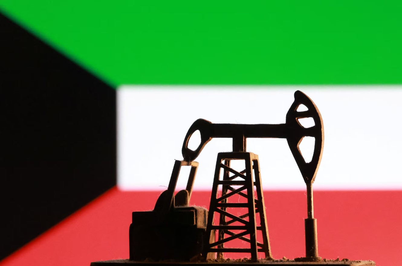الكويت تزيد إنتاجها النفطي إلى مليوني برميل إثر انتهاء حالة القوة القاهرة