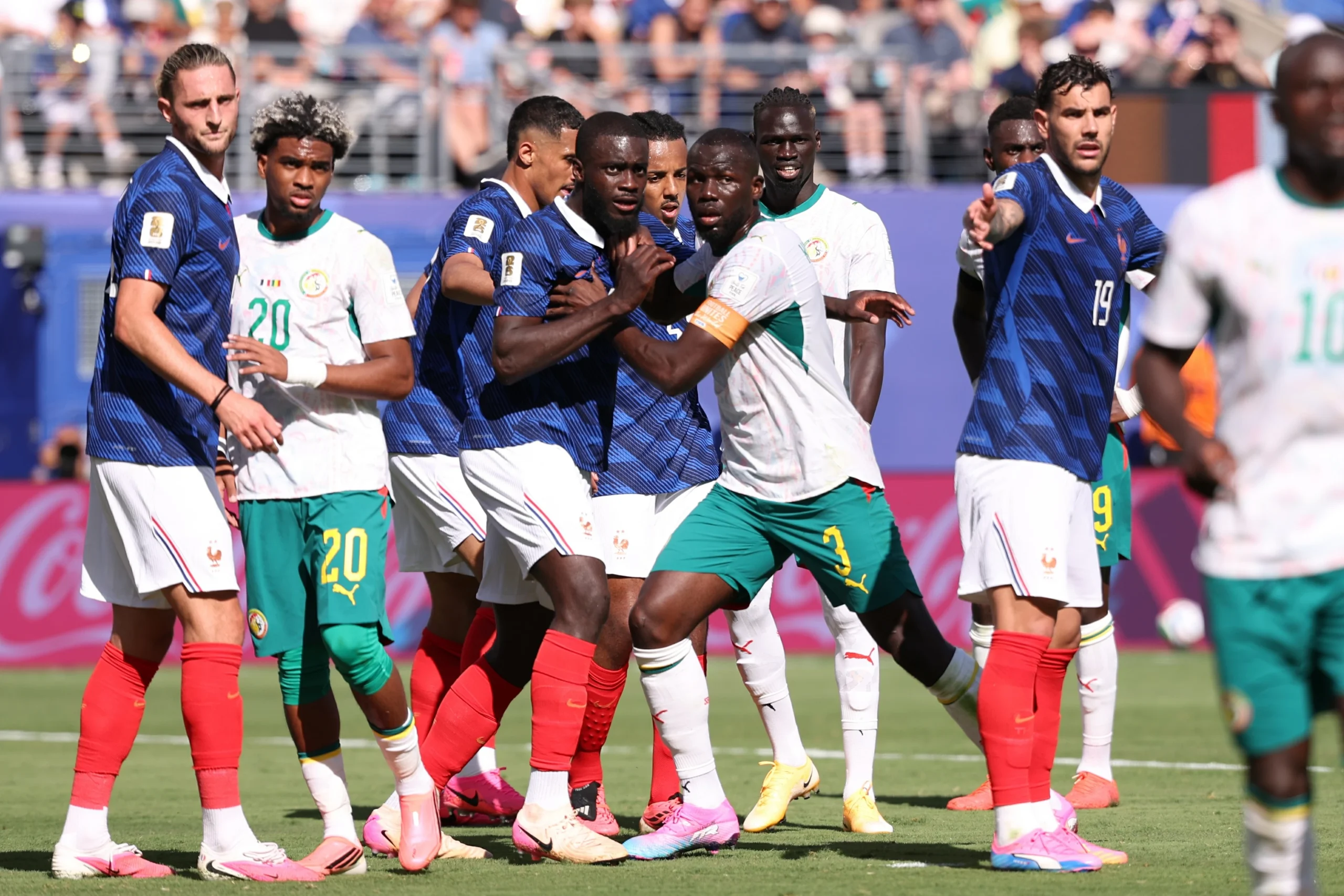 مباراة المنتخبات الفرنسية والسنغالية في كأس العالم تثير حماس الجماهير السعودية مع اقتراب الجولة الرباعية في دوري كأس الأمير محمد بن سلمان