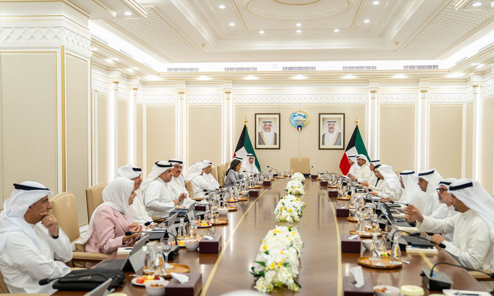 مجلس الوزراء الكويتي يعقد اجتماعا برئاسة نائب رئيس مجلس الوزراء ووزير الداخلية
