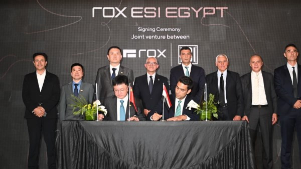 مصر تسرّع جهود توطين صناعة السيارات لتحقيق هدف الوصول إلى 100 ألف سيارة سنويًا