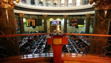ارتفاع جماعي لمؤشرات البورصة مع بداية جلسة نهاية الأسبوع وأداء قوي في السوق المصري