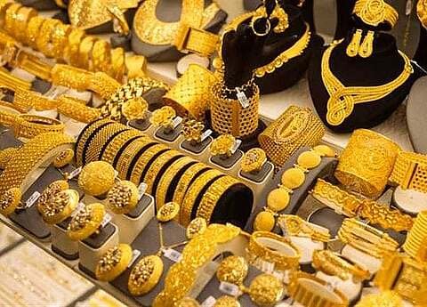 استقرار أسعار الذهب في السعودية amid ترقب لتحركات الأسواق العالمية
