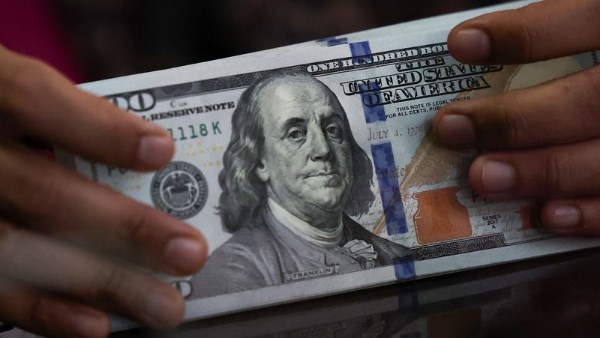 اسعار الدولار اليوم في البنوك المصرية تصل لأعلى مستوى عند 50.35 جنيه للبيع
