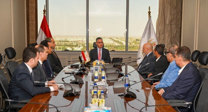 التموين وشعبة الذهب يتفقان على تعزيز الرقابة على تداول المشغولات الذهبية