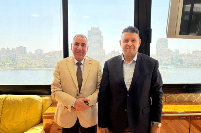 الصناعات النسيجية تبدأ بتلقي طلبات الأعضاء لحل الملفات الضريبية والتأمينية والجمركية