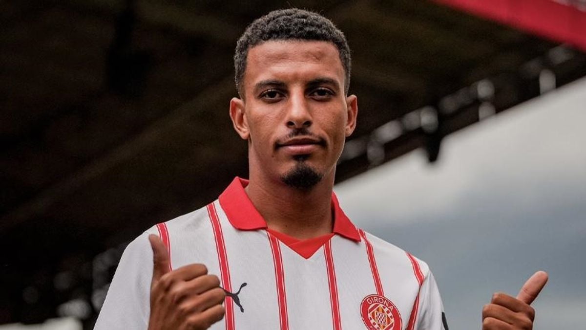برشلونة يسعى للتعاقد مع عز الدين أوناحي لتعويض إصابة دي يونغ