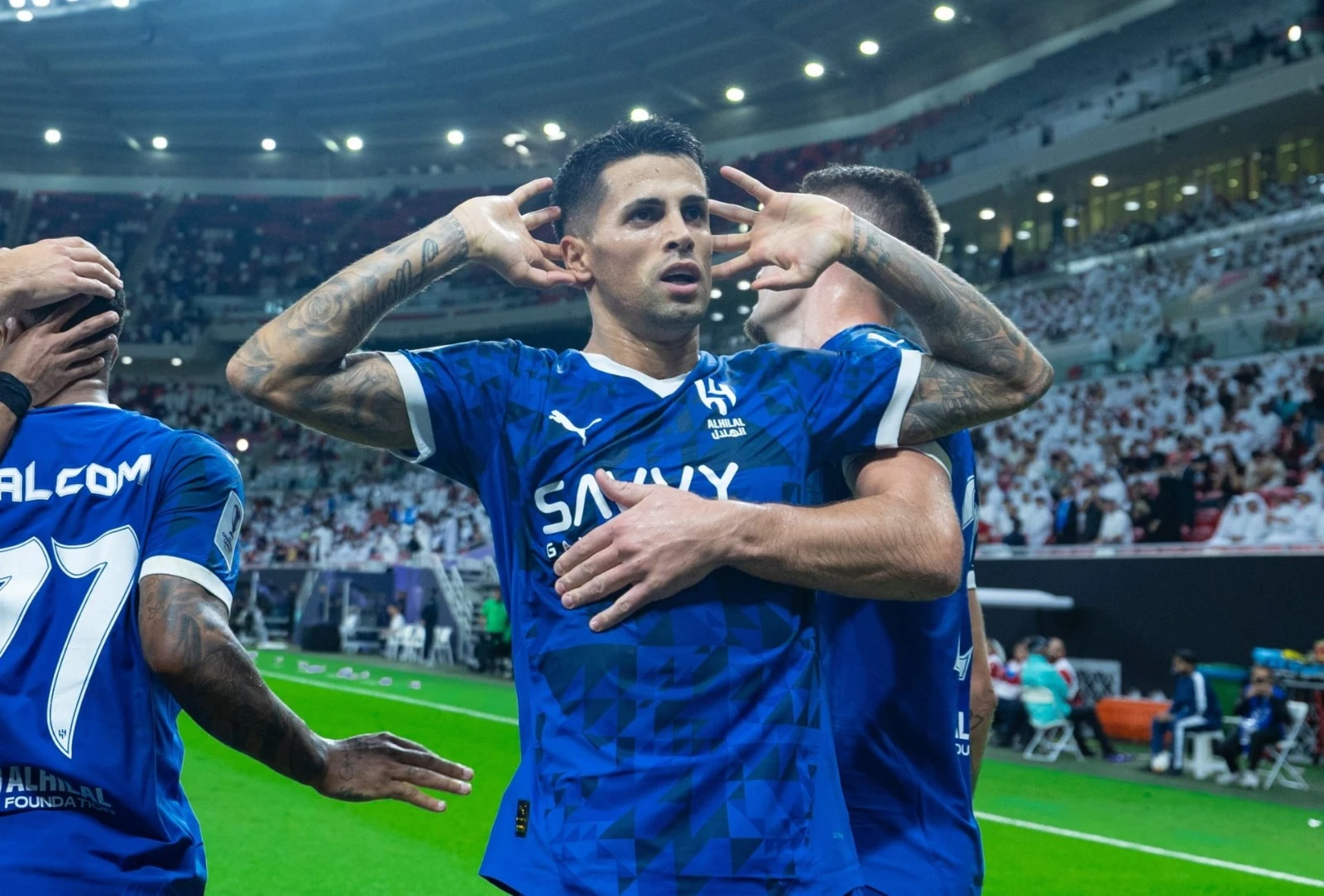 برشلونة يصر على ضم جواو كانسيلو وسط استمرار المفاوضات مع الهلال