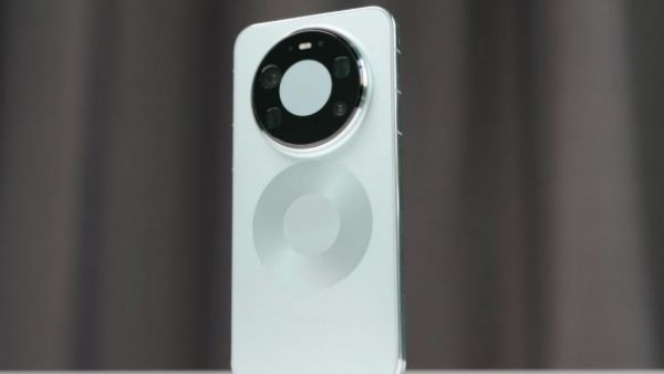 بطارية ضخمة ومنافسة قوية: كيف يُخطط Huawei Mate 90 Pro Max لتغيير قواعد السوق والسيطرة على المنافسين