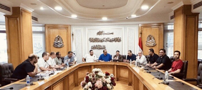 تخفيضات ومستلزمات دراسية استعدادات مكثفة لانطلاق فعاليات أهلاً مدارس في القاهرة