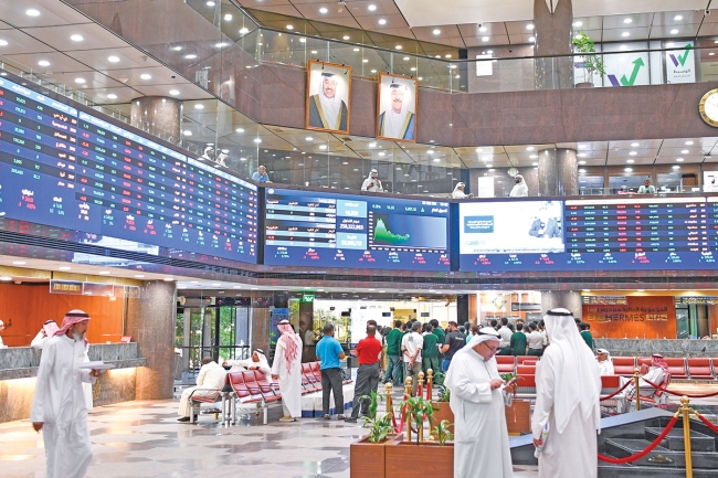 تراجع مؤشرات البورصة وسط سيولة بقيمة 69.7 مليون دينار