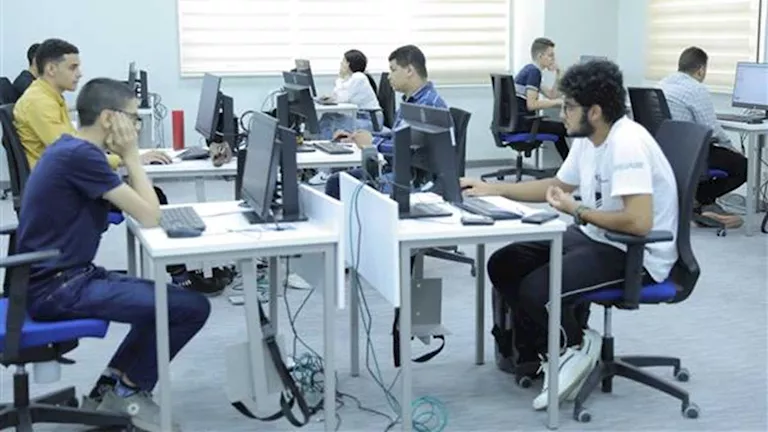 النظام الإلكتروني يحدد حدود القبول بالكليات بشكل تلقائي بدون تدخل بشري