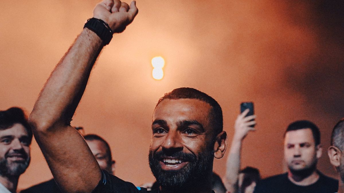 تعليق سعودي يسلط الضوء على تفضيل محمد صلاح للانتقال إلى الدوري التركي ورفضه عروض أندية روشن