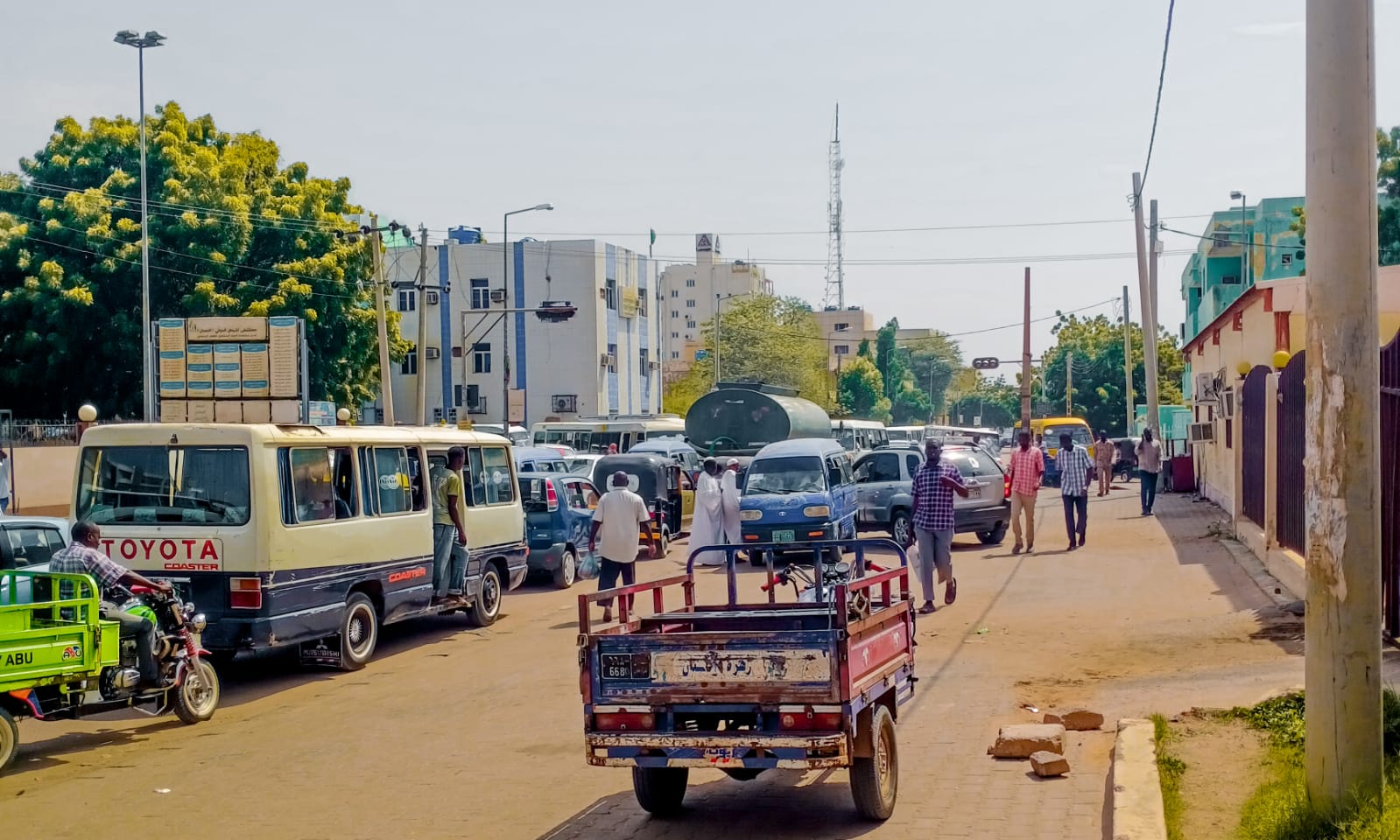 ثلاث ولايات سودانية تتكبد الثمن الباهظ.. أسعار الغذاء تتضاعف في سوق الأبيض المركزي