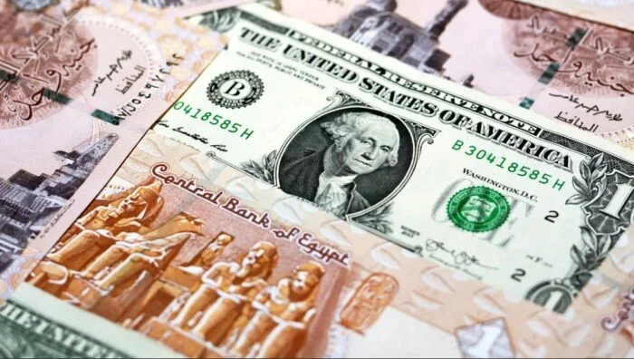 سعر الدولار أمام الجنيه في مصر اليوم وما يحدث في سوق الصرف