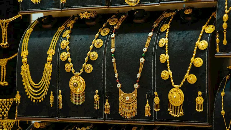 سعر الذهب في مصر اليوم الخميس في بداية التعاملات يتغير بسرعة