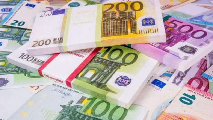 سعر اليورو مقابل الجنيه المصري اليوم الجمعة 7 أغسطس 2026 يتراجع ويتذبذب في السوق المحلية