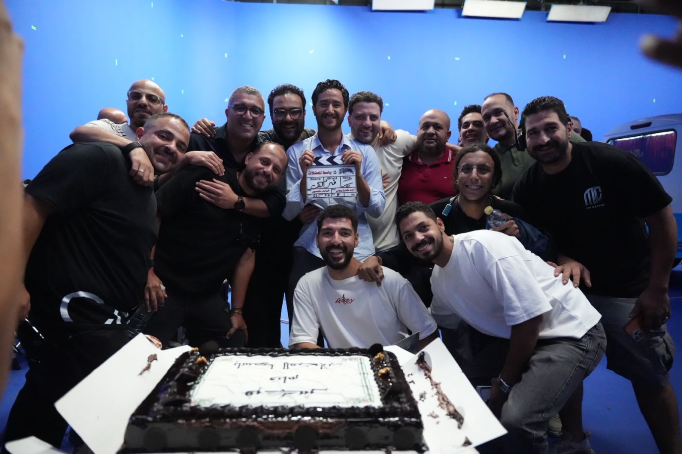فيلم جديد يُبهر الجمهور ويُسلط الضوء على قوة العضلات استعدادًا لعرضه في دور السينما