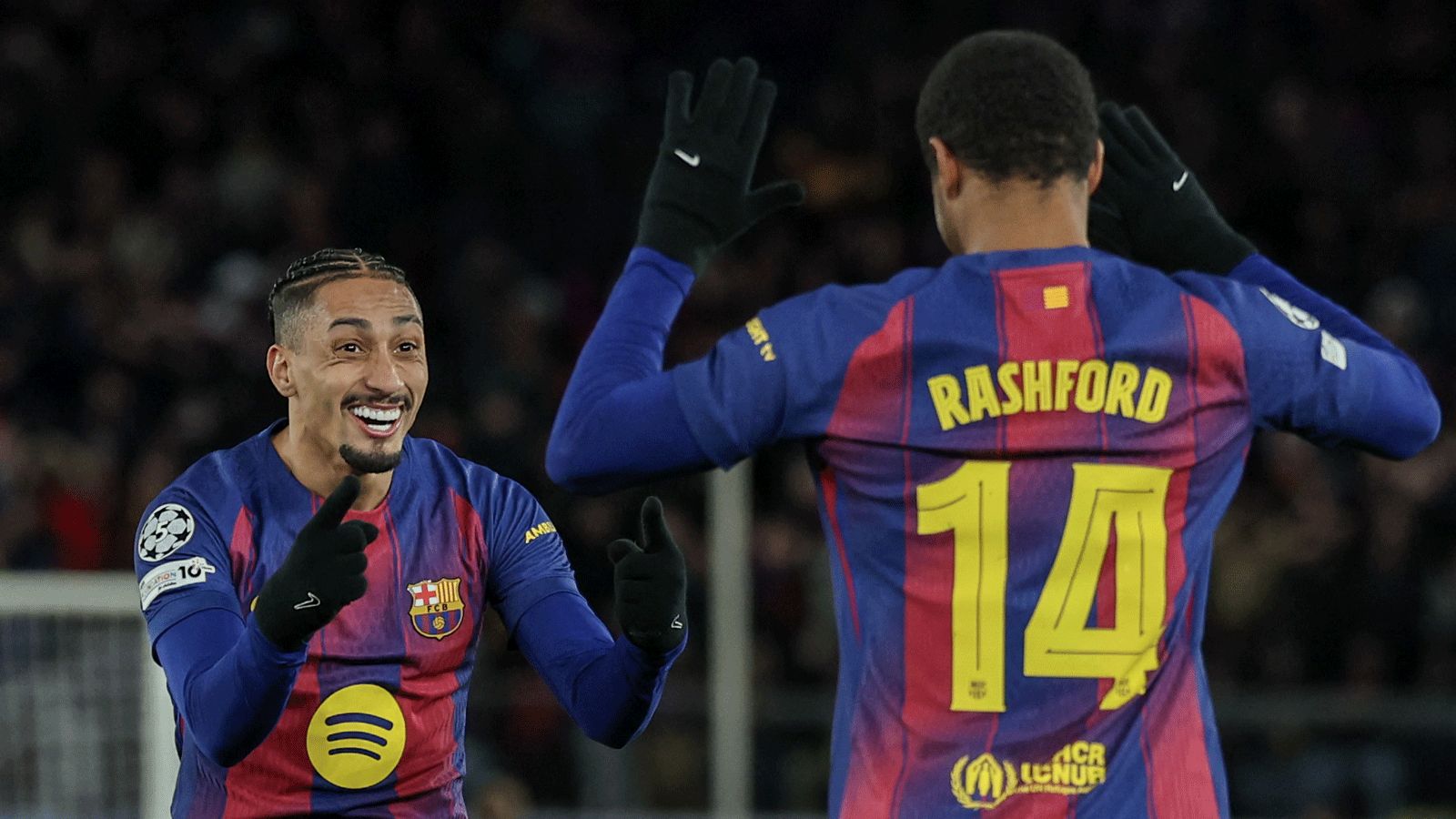 مانشستر سيتي يشرع في التواصل مع وكلاء نجم ليفربول وبرشلونة يعلق على رحيل فيران توريس ورافينيا