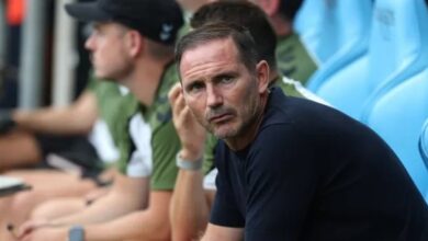مدرب كوفنتري سيتي يضع أنجيل جوميز ضمن أولوياته لتعزيز خط وسط الفريق في الدوري الإنجليزي الممتاز