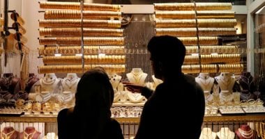 هل الوقت مناسب لشراء الذهب الخبراء يحذرون من تكرار أخطاء المستثمرين ويؤكدون أن السوق يتأثر بالأزمات العالمية