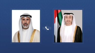 وزراء خارجية الإمارات والكويت يتبادلون الاتصالات بشأن آخر تطورات الأوضاع في المنطقة
