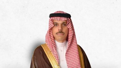 وزير الخارجية يتلقى اتصالًا هاتفيًا من نظيره الكويتي