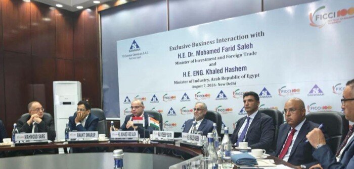 وزير الصناعة يبحث خلال اجتماع البريكس التعاون مع الهند في مجالات الطاقة والكيماويات والزراعة