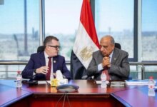 وزيرا الكهرباء والتخطيط يتفقان على تعزيز التحول نحو الطاقة المتجددة ودعم البنية التحتية للانتقال المستدام